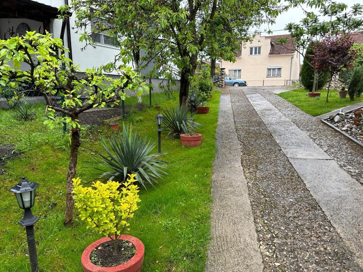 Apartman Excluziv Prijedor Kültér fotó
